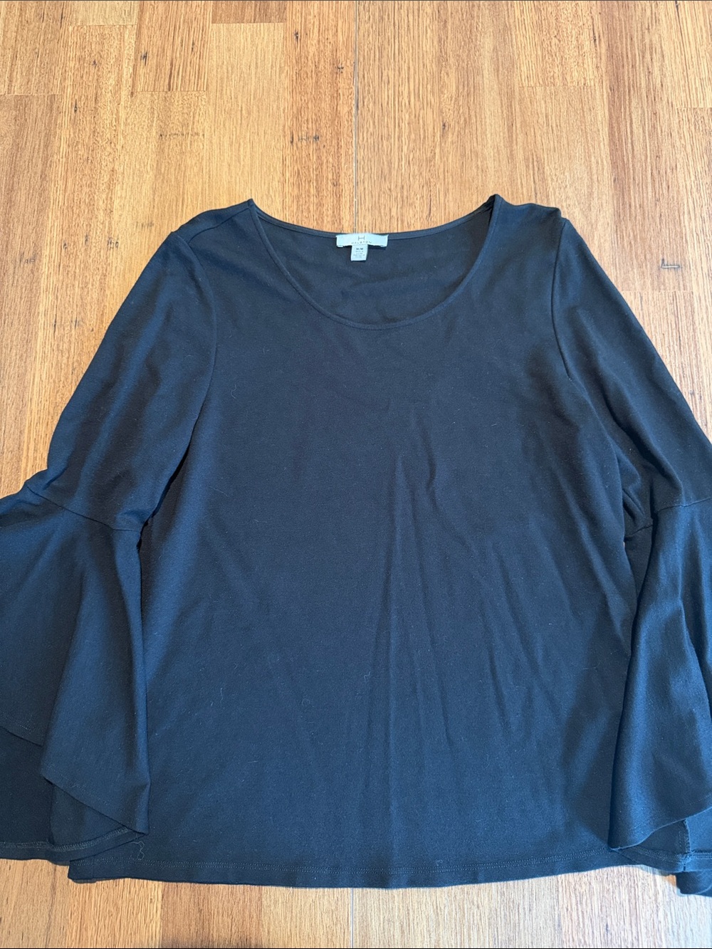 H by Halston Black Bell Sleeve Long-Sleeve Tee